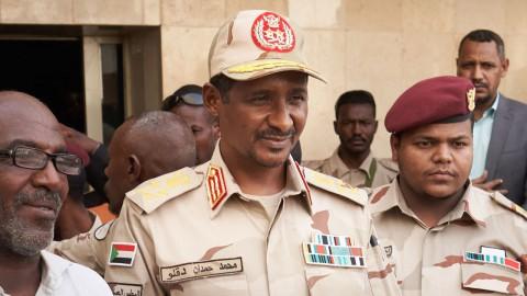 حميدتي يعتذر لأهالي الفاشر ويعلن تشكيل لجان لمحاسبة المتورطين في الانتهاكات