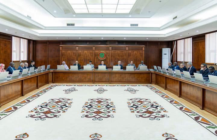 مجلس الوزراء: المصادقة على مشروع قانون المالية لسنة 2026 وتعيينات في عدة قطاعات