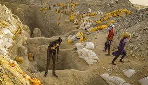 إصابة ثلاثة منقبين بحروق خطيرة في حادث بمناطق التنقيب بتيرس زمور