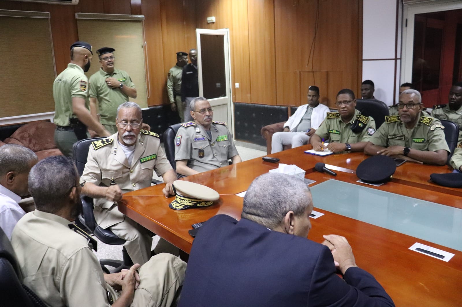 مدير الأمن يجتمع بلجنة تحقيق عملية BPM ويشيد بأدائها