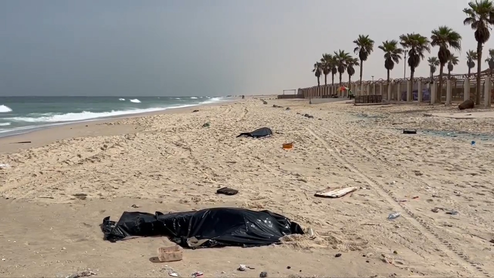 البحر يقذف 3 جثامين قبالة شاطئ العاصمة نواكشوط