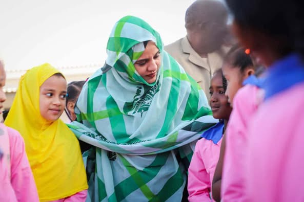 نواكشوط: وزيرة التربية تتفقد ظروف الافتتاح المدرسي في عدة مؤسسات