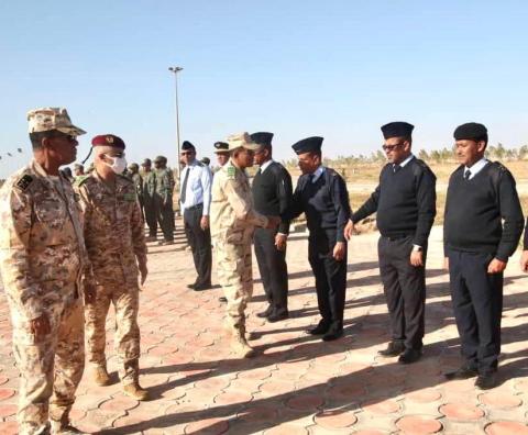 قائد الأركان العامة للجيوش المساعد يشرف على تبادل المهام على مستوى الأركان الجوية