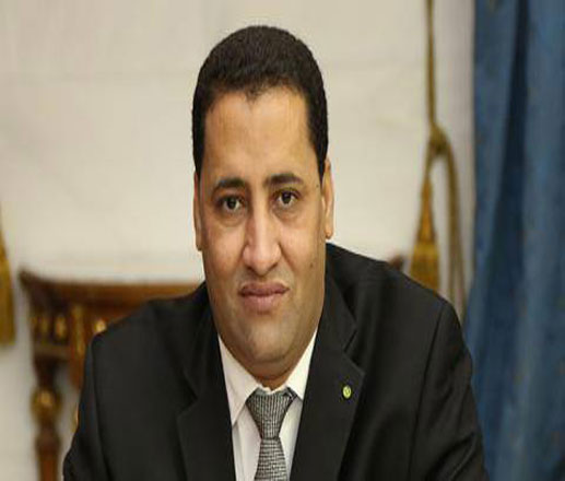 وزير المالية يدعو إلى ميثاق شرف