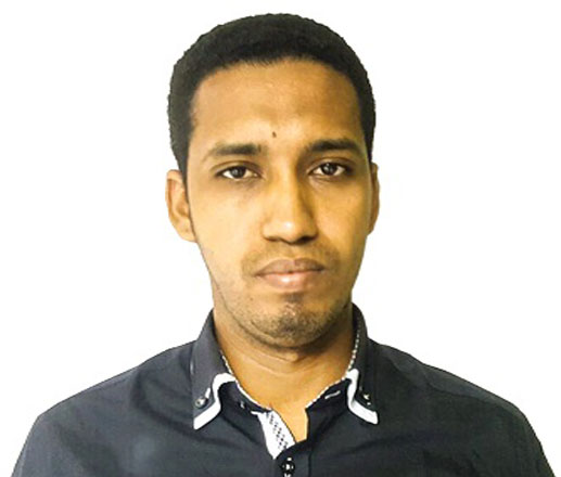 القصيدة بعد الشيخ ثكلى