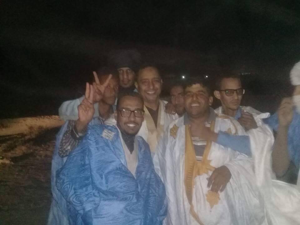السجن ثلاثة اشهرمع وقف التنفيذ لشباب رفعوا العلم القديم