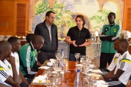 موريتانيا بصدد إقالة المدرب الفرنسي بعد النتائج السيئة لمنتخب المحليين في المغرب