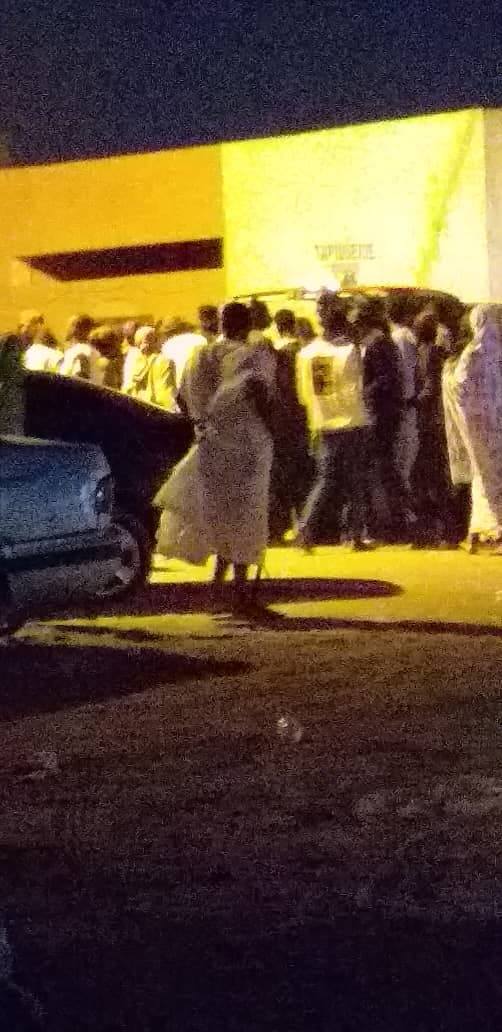 لكصر: سيارة تصدم شاب وتلوذ بالفرار