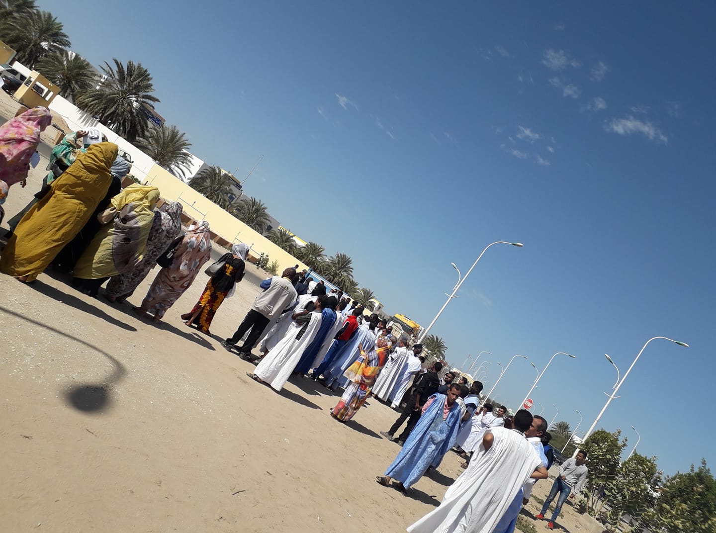وقفة احتجاجية أمام السجن المدني للمطالبة باطلاق سراح ولد ودادي وولد جدو