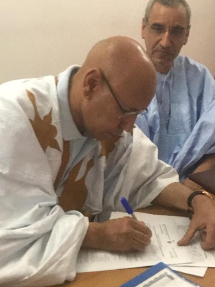 غزواني يسلم ملف ترشحه للرئاسة لدى المجلس الدستوري