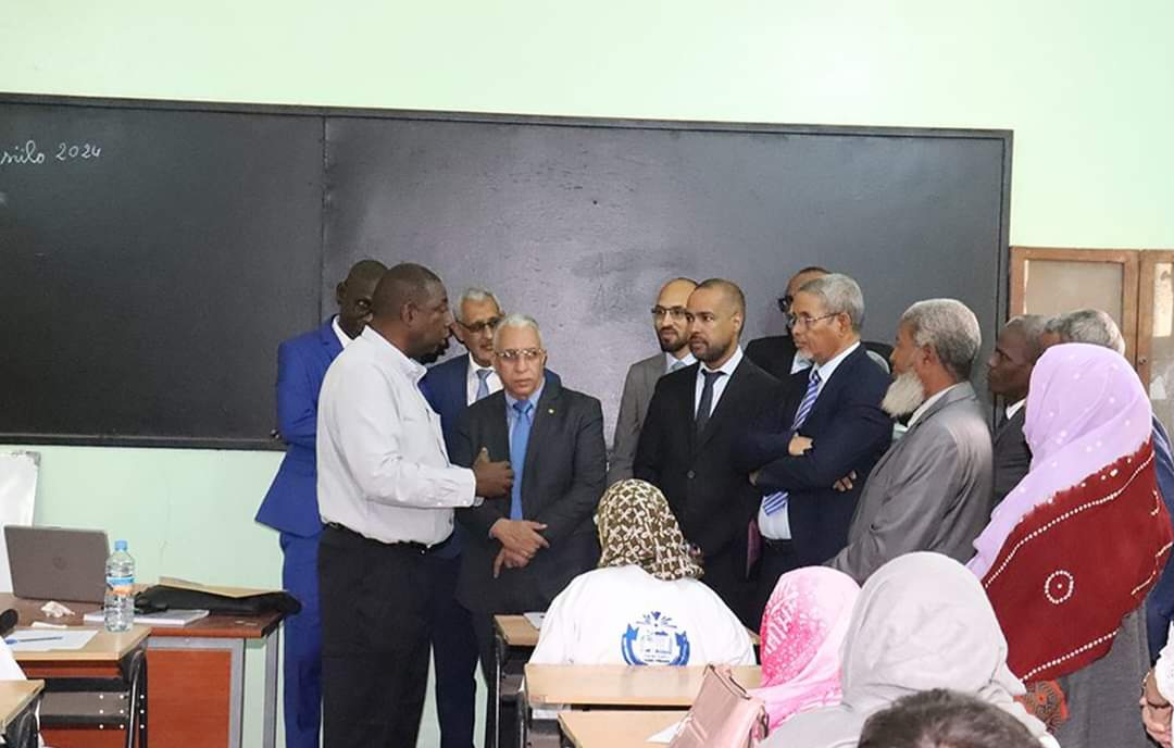 بدء عملية تدريس اللغات الوطنية بمدارس تكوين المعلمين