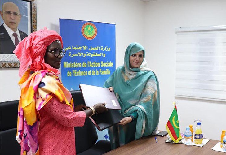 وزارة الشؤون الاجتماعية توقع شراكة لتطوير الحماية الاجتماعية