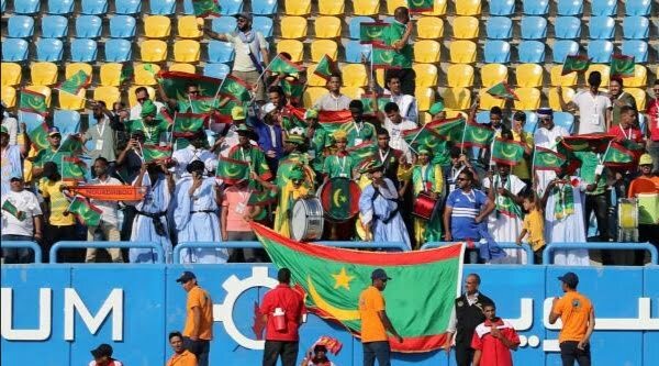 المئات يواصلون البحث عن تذاكر مباراة” المرابطون ضد الغابون “بعد نفادها بساعات من شباك التذاكر